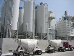 攜手德高防水，共創(chuàng)防水事業(yè)新篇章——誠征全國經(jīng)銷商合作